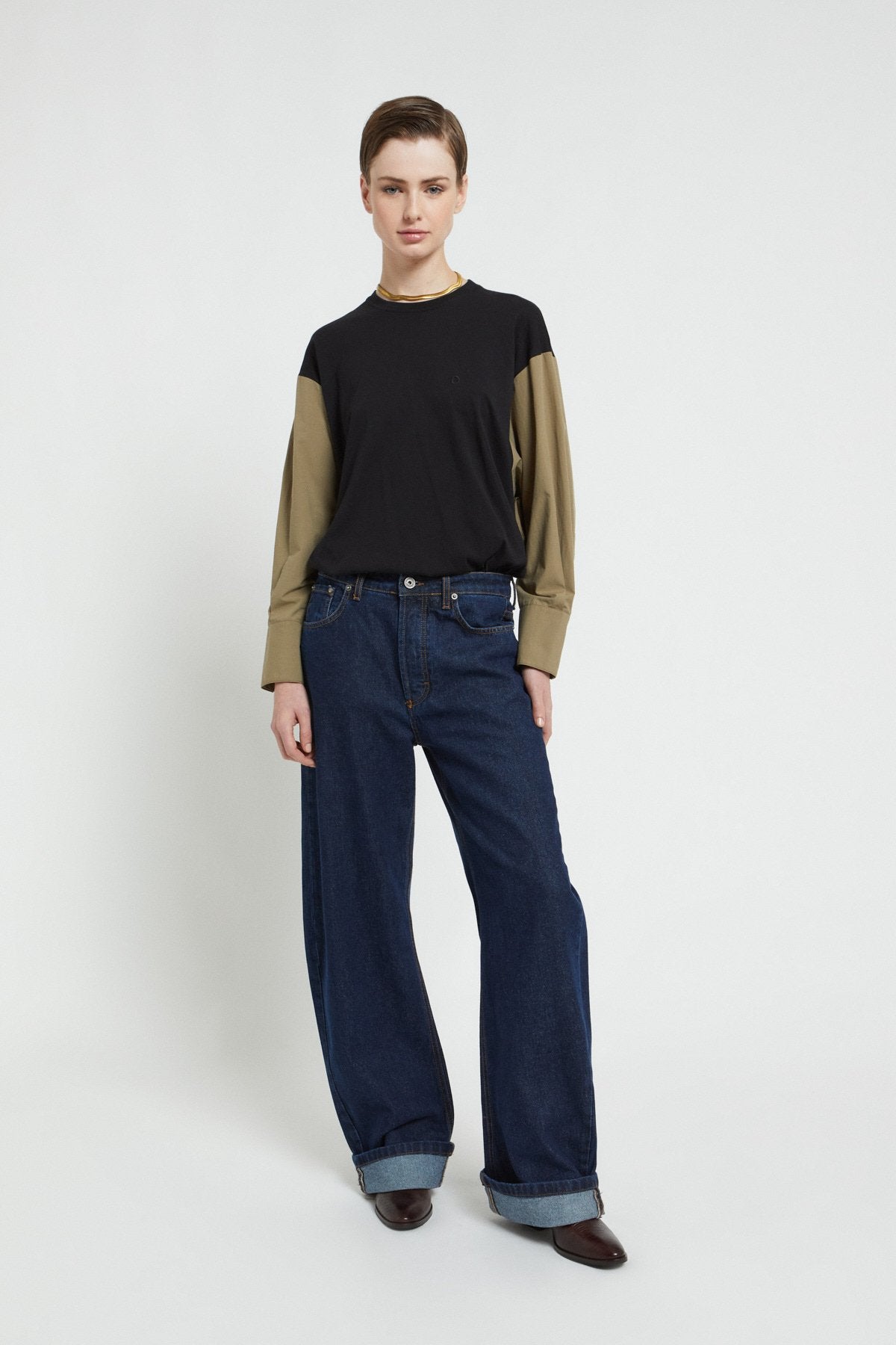 Top in pure cotton jersey with poplin sleeves and darts