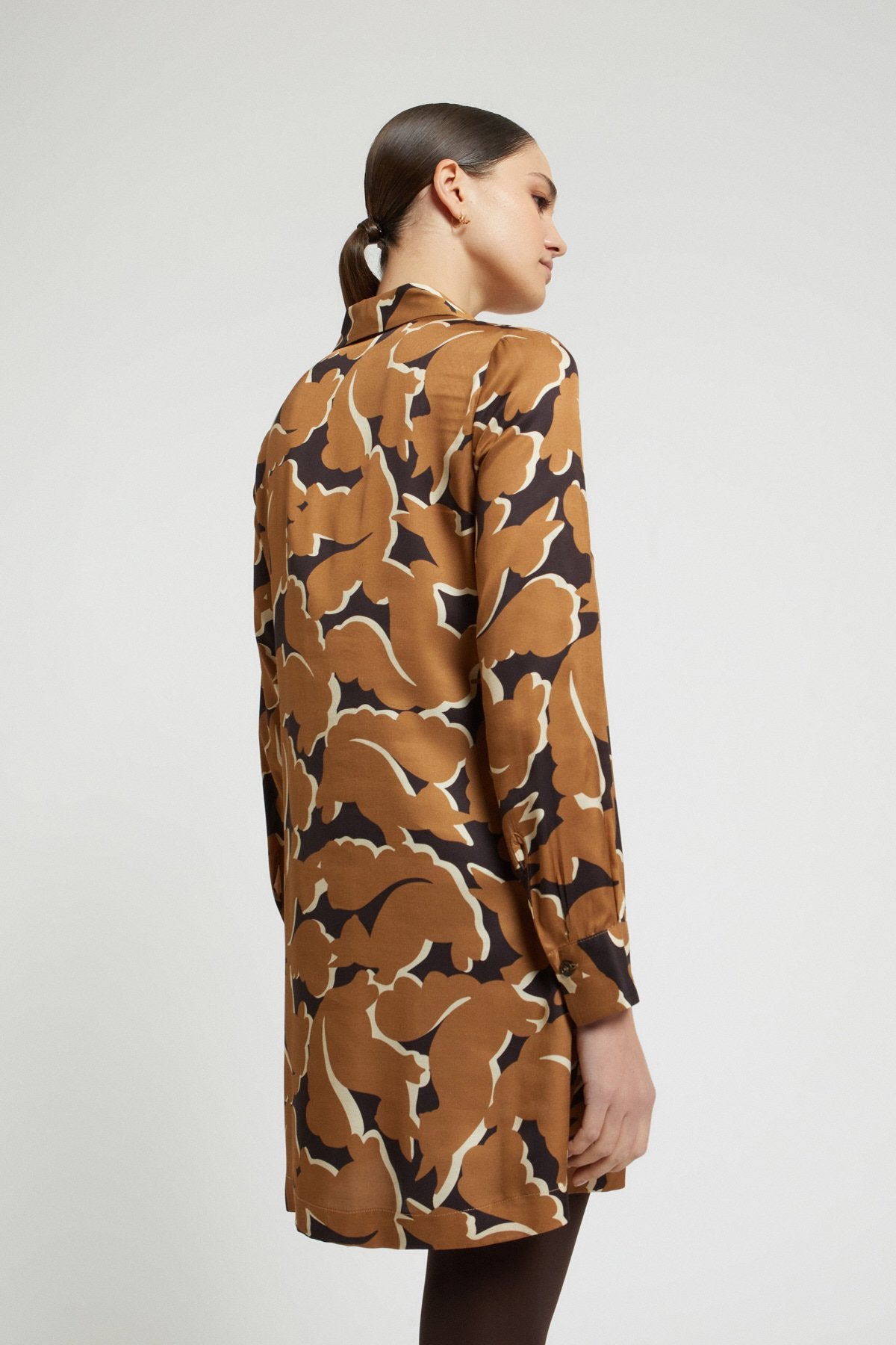 Short polo-neck dress in printed pure viscose with buttons