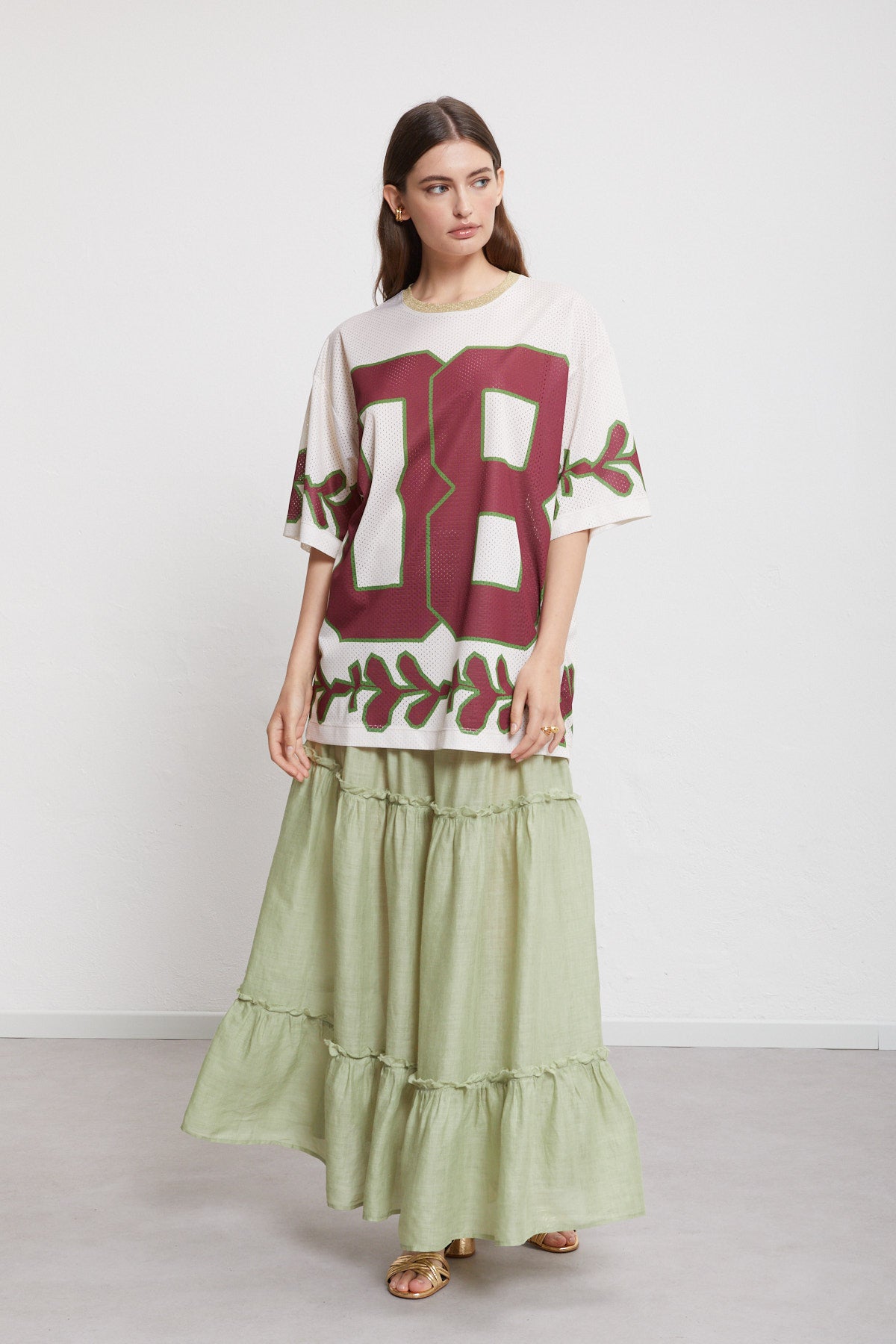 Over size printed T-shirt with contrast coller,sporty inspiration