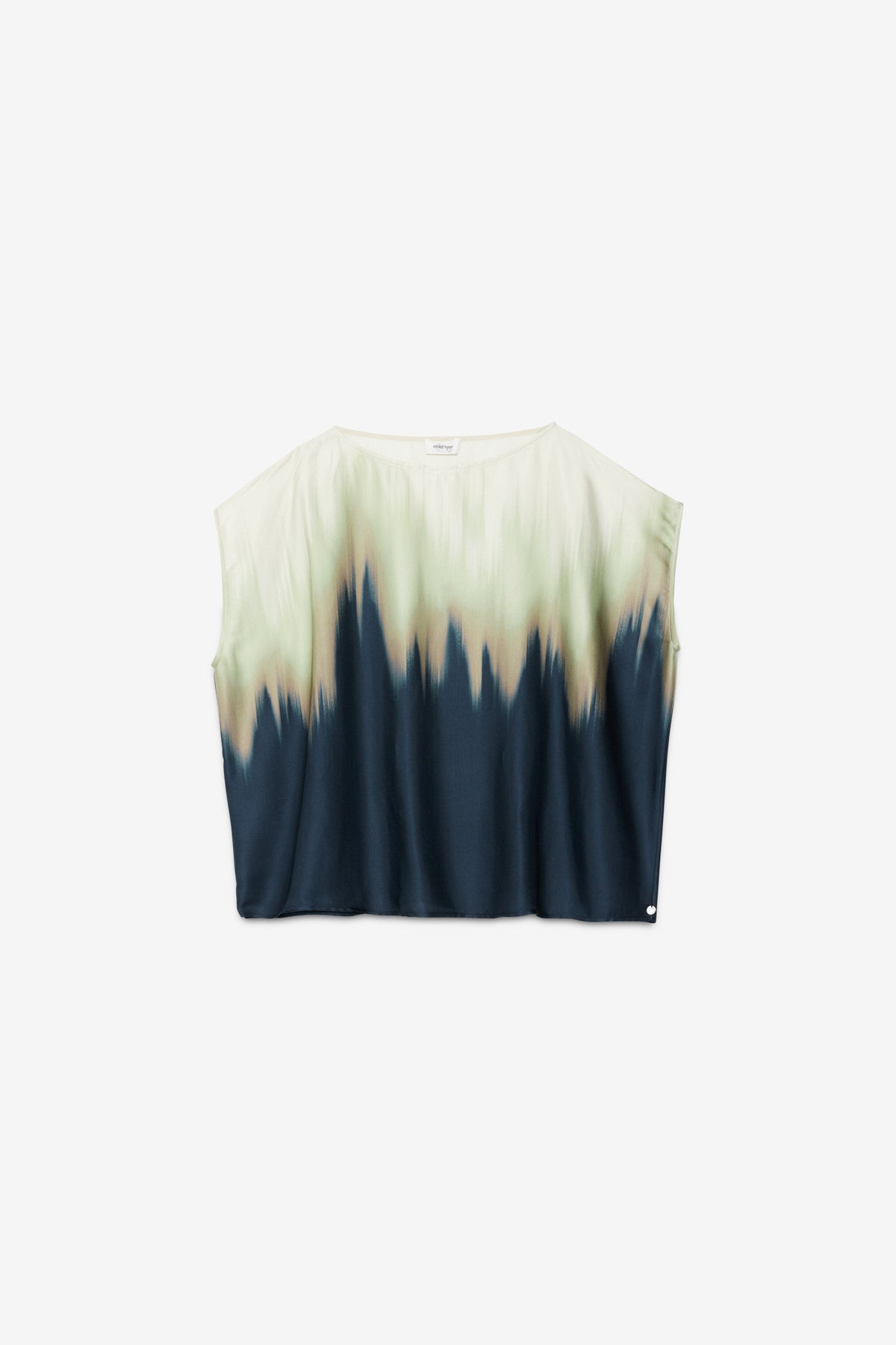 Shiny viscose top with blurry print