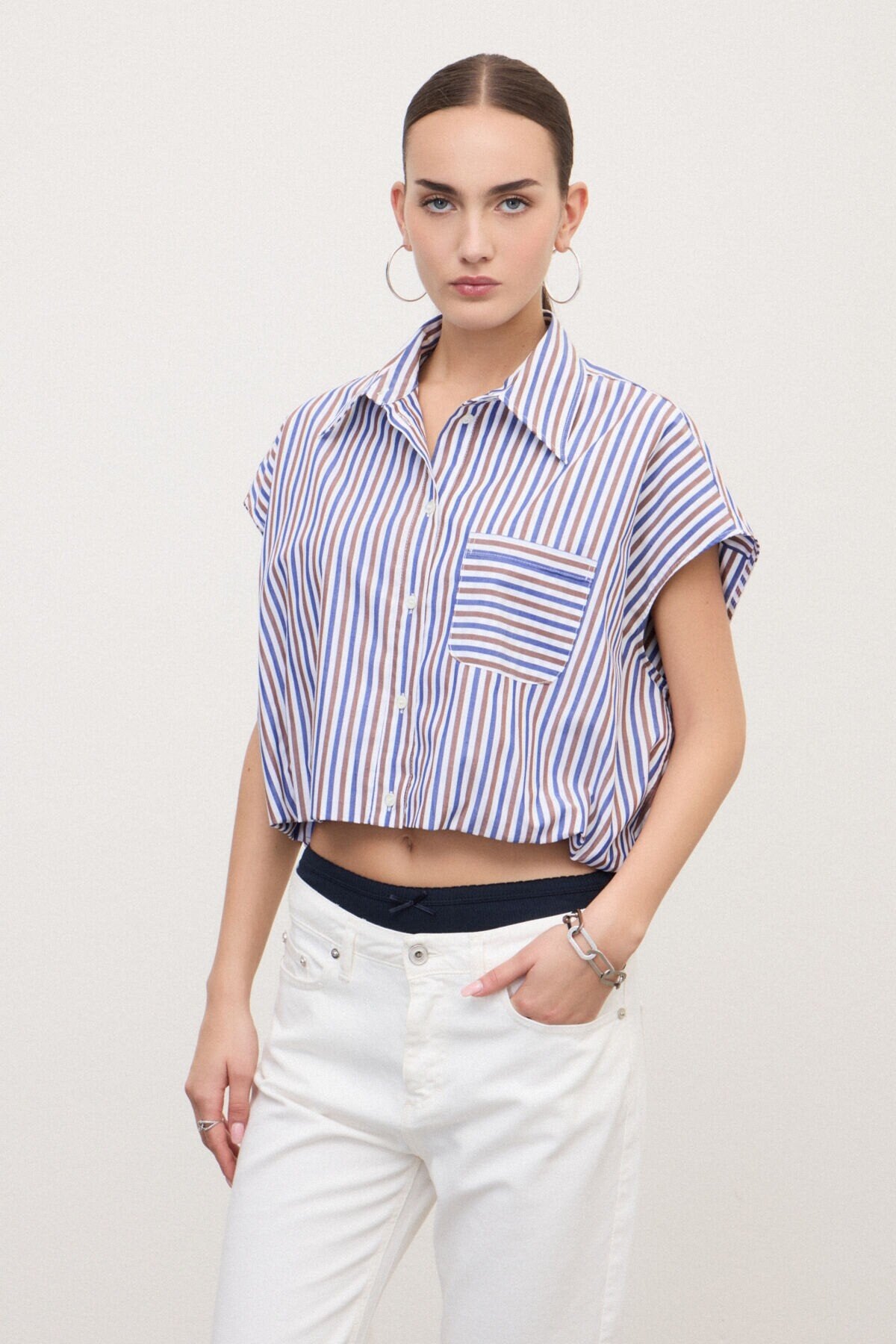 Cropped balloon-effect shirt