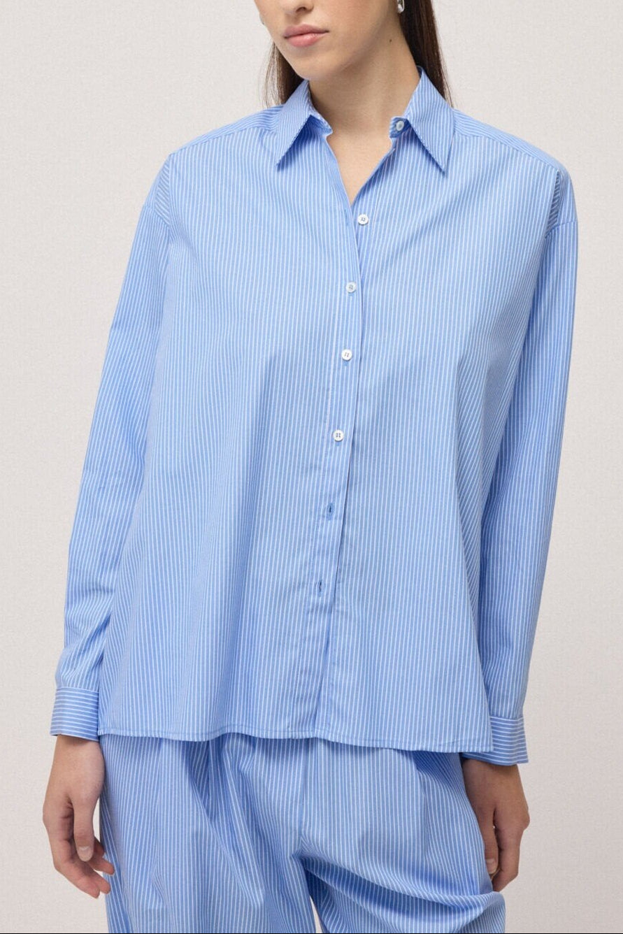 Oversized poplin shirt