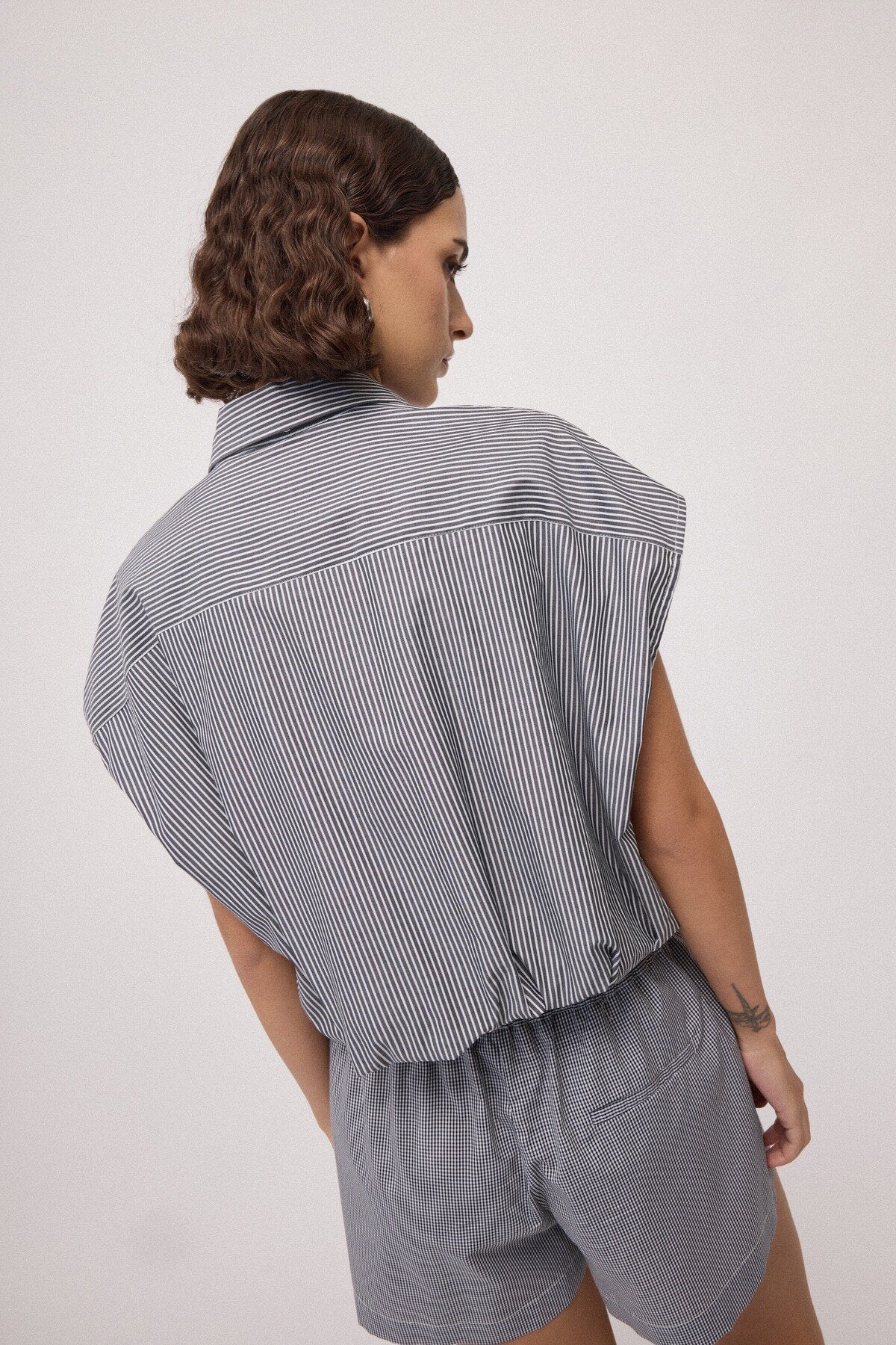 Balloon-effect shirt top