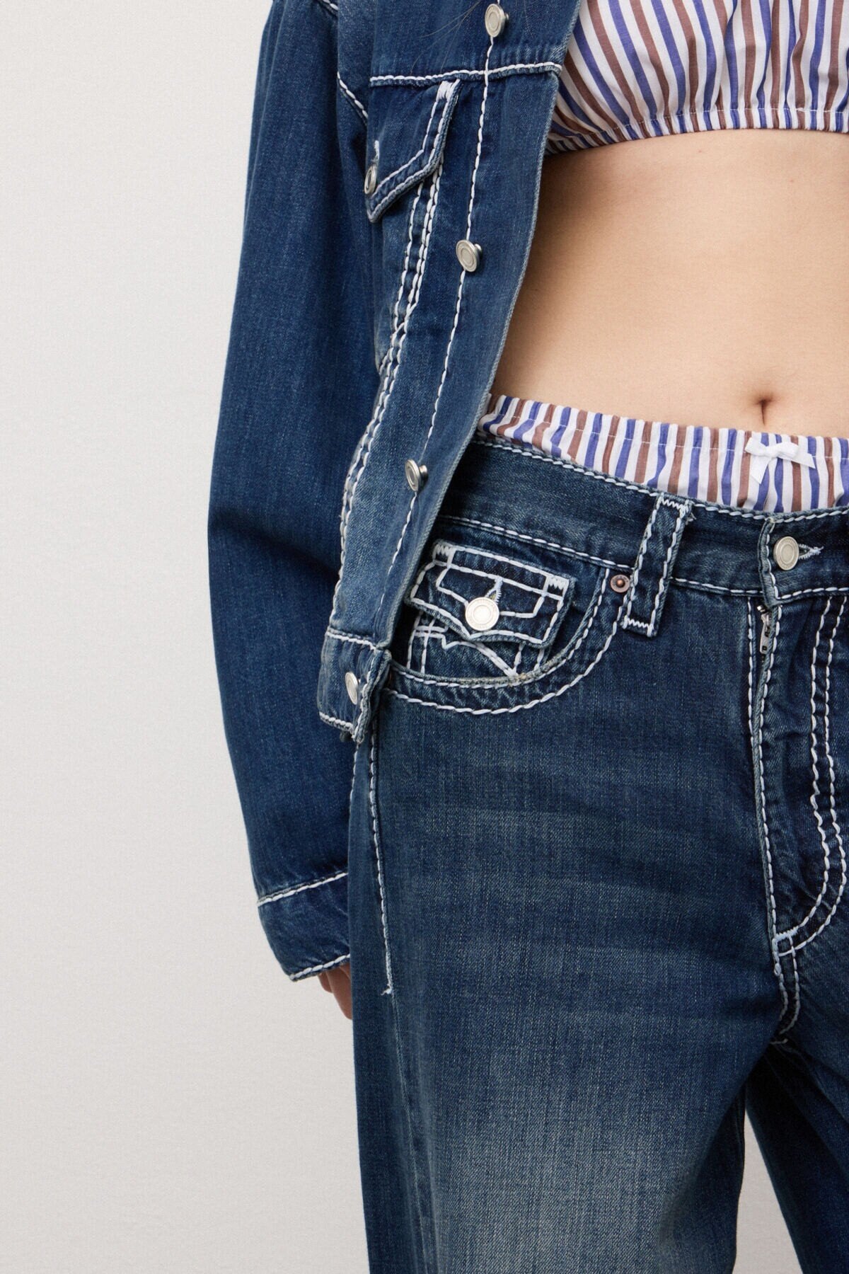 Wide-leg jeans