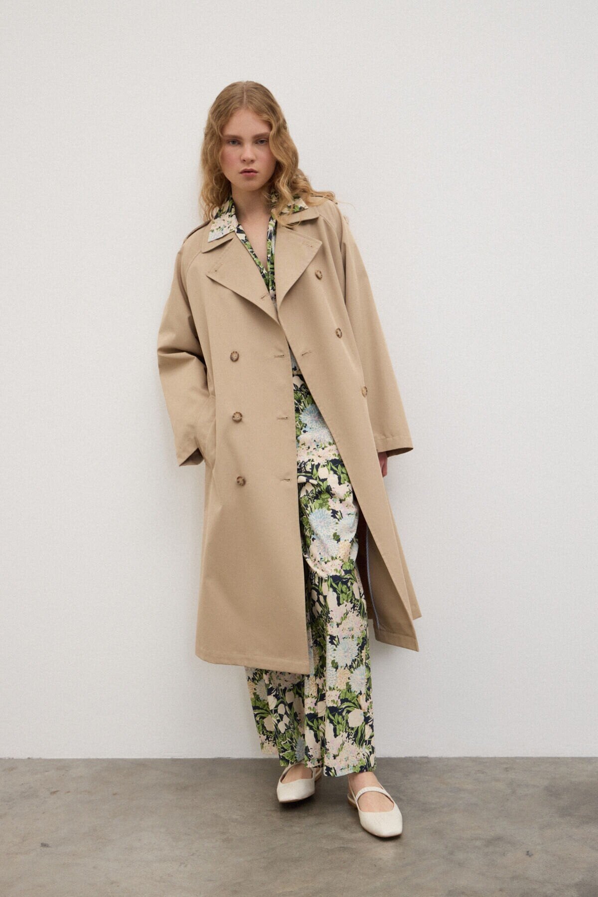 Cotton shirt with drawstring